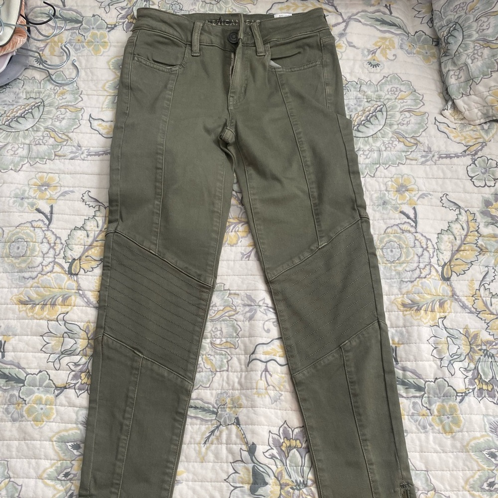 Brand New American Eagle Moto style Jeggings Size 00 with side zippers